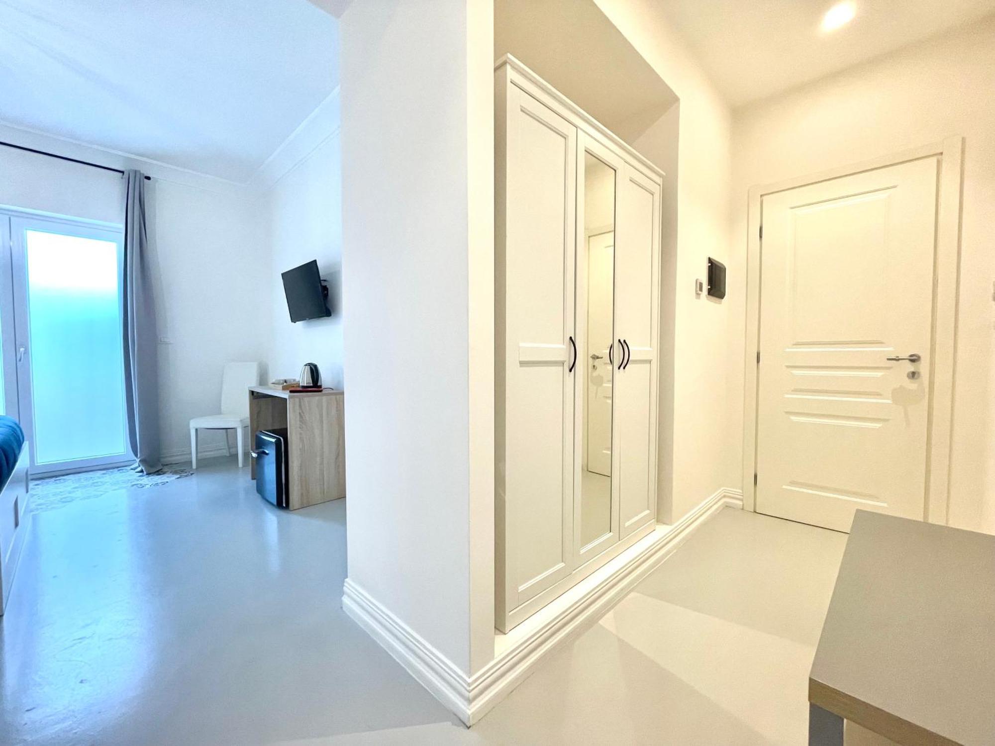 Le Porte Di Lecce Suites Zewnętrze zdjęcie